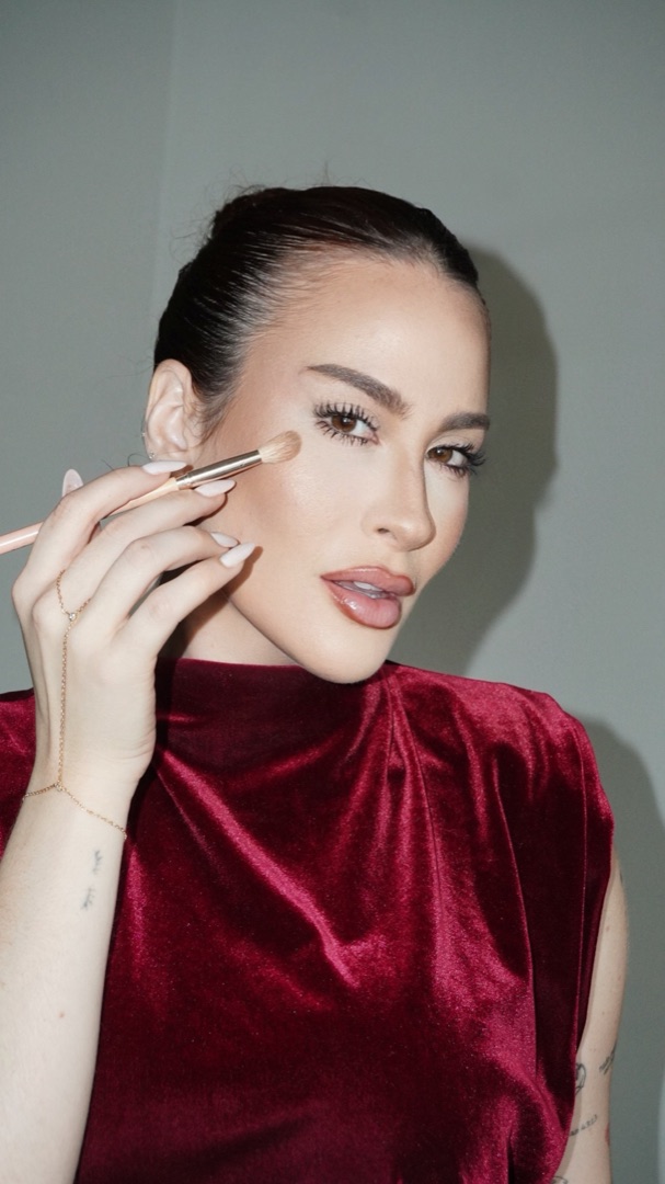 Sharon Morais em editorial de beleza